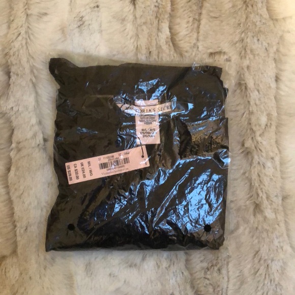 Victoria Secret Sheer Mesh Top - Picture 3 of 3